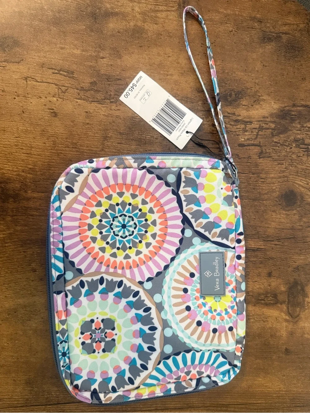 Vera Bradley Wipes Pouch Lighten Up Sunny Medallion MSRP $45
